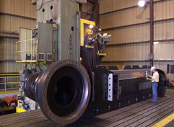 Mining Shovel Crawler Frame on Large Horizontal Mill